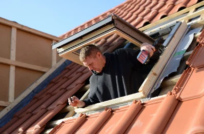 Pose de fenêtres de toit Velux à Buré